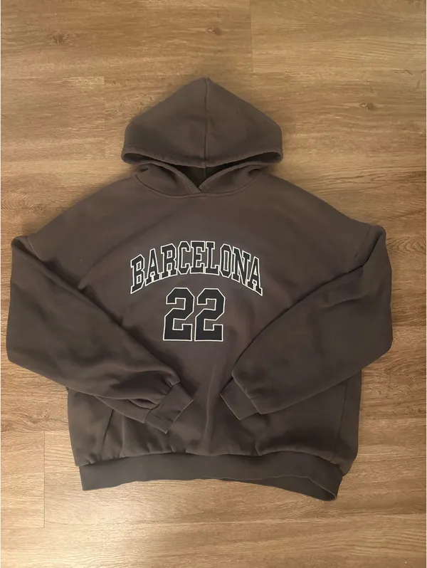 Edikted Hoodie Oversized Barcelona - Image 2