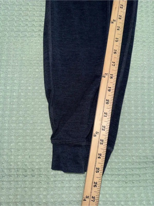NWOT Vuori‎ Lux V-neck jumpsuit Medium - Image 2