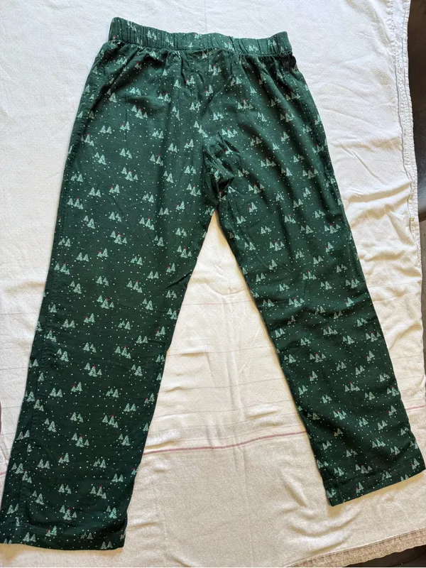 Lands' End Forest Green Two-Piece Pajama Set - Image 6