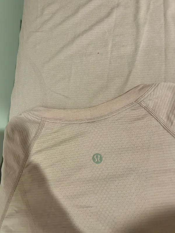 Lululemon Swiftly Tech Short Sleeve - Image 4