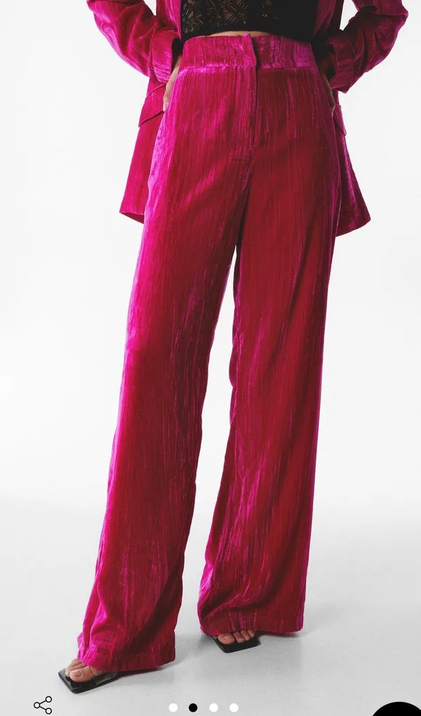 Nasty Gal Pink Velvet Suit Set - Image 2