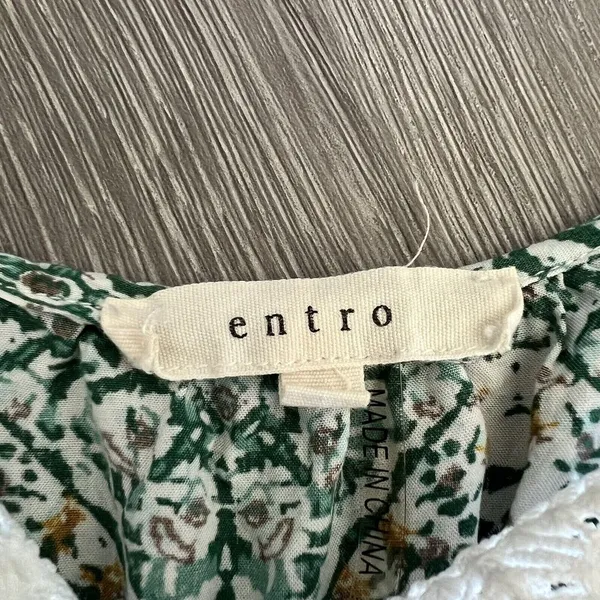 Entro Top Womens Large Off The Shoulder Shirt Colorful Green - Image 2