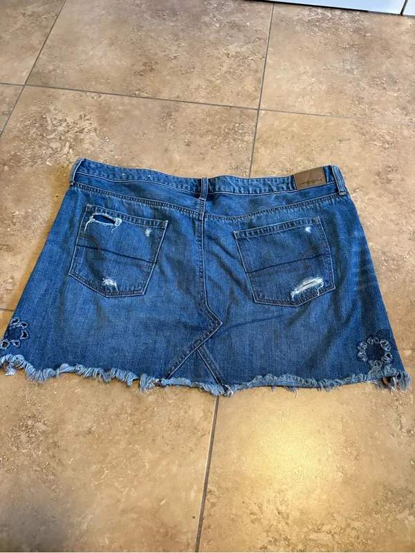 American Eagle Outfitters Blue Denim Distressed Floral Mini Skirt - Image 4