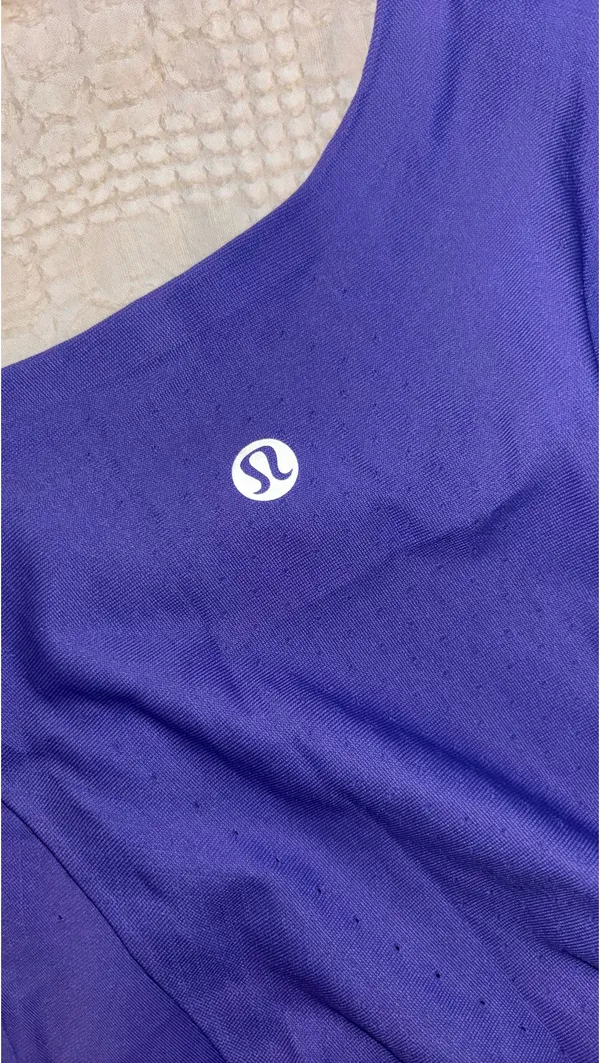 lululemon cropped tank top  - Image 3