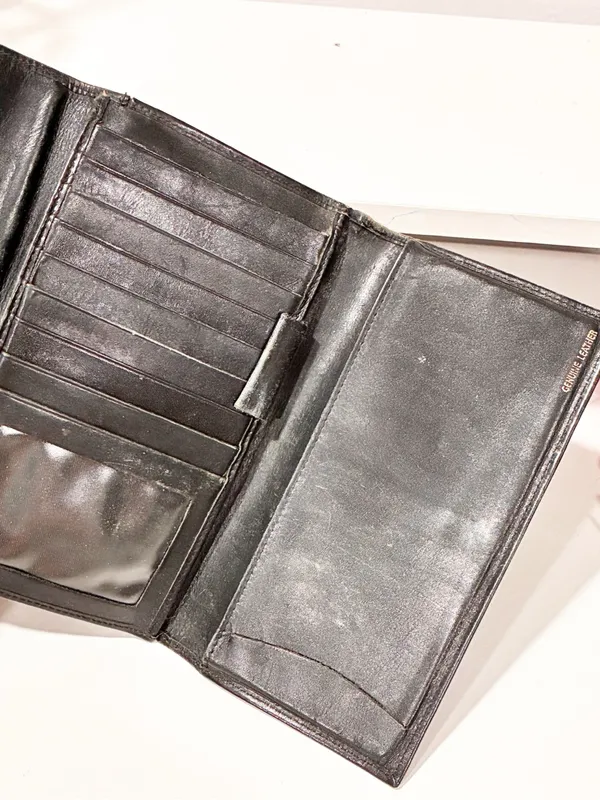 Vintage Black Leather Coach Trifold Wallet Snap Button - Image 3