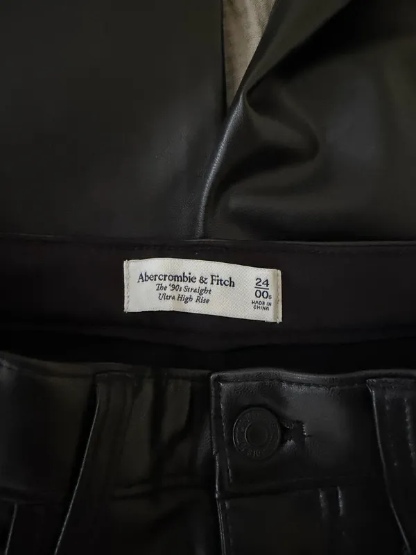 Abercrombie 90s Straight Ultra High-Rise Leather Pants - Image 3