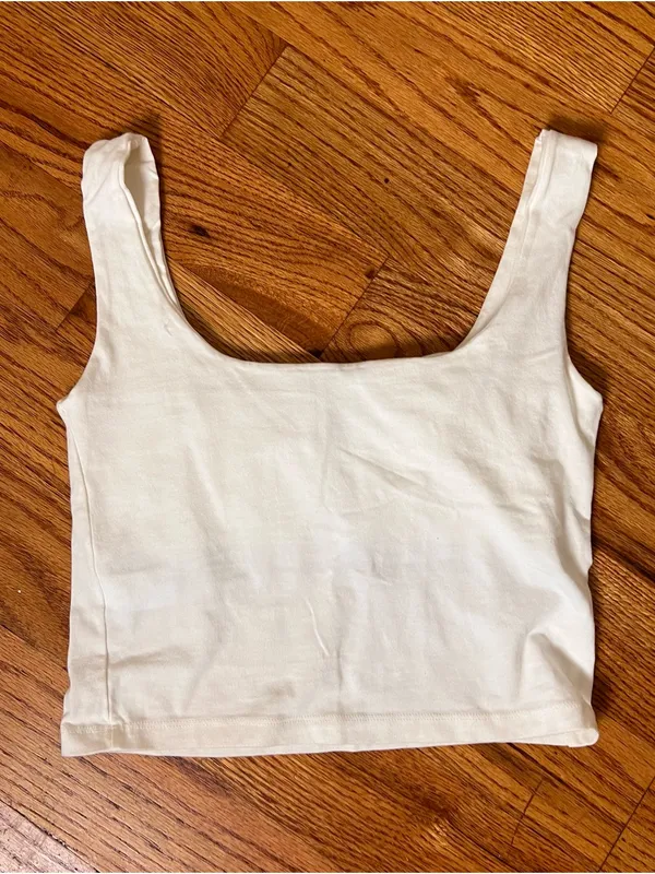 Brandy Melville White Scoop Crop Tank - Image 4