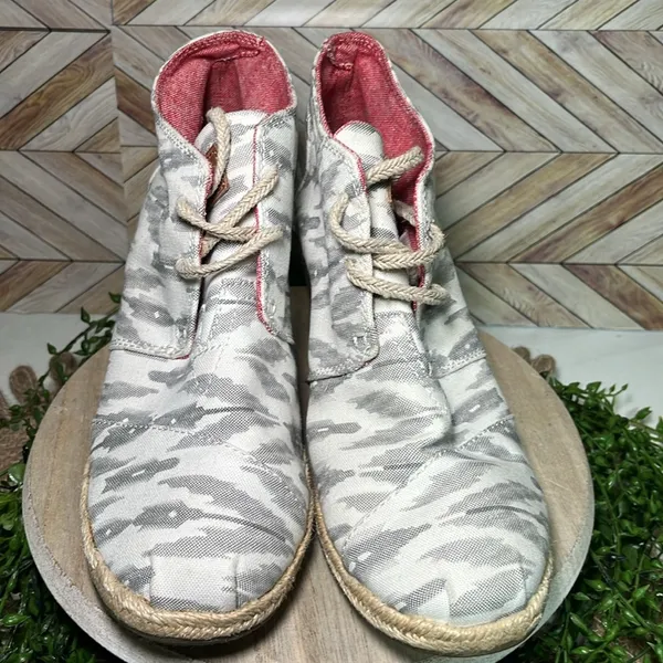 TOMS Ikat Desert Wedge Ankle Boots‎ Women 8 Gray and Cream Comfort Casual Boho - Image 2