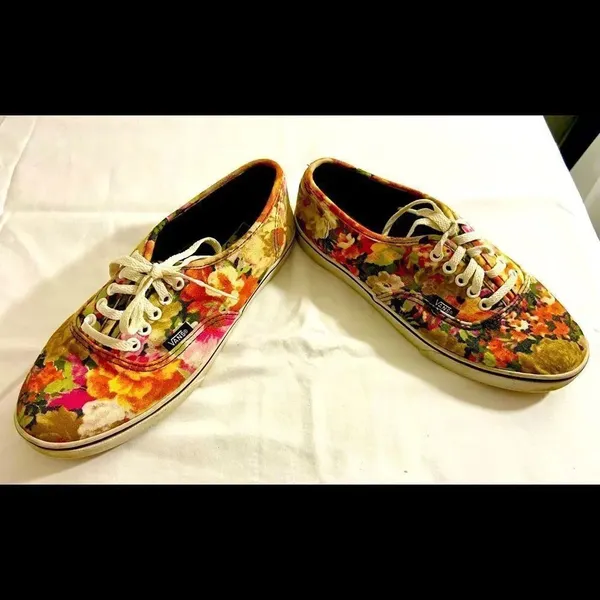 Vans Women TB9C Lace Up Low Top Canvas Floral Pattern Skate Shoe WSZ 6.0. - Image 3