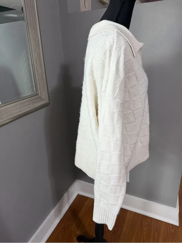 Weekend LA Box Weave Knit Cream Collared Sweater Cozy Soft Medium - Image 5
