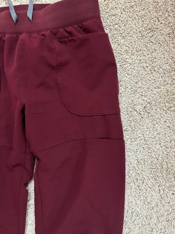FIGS Jogger Scrub Pants - Image 4