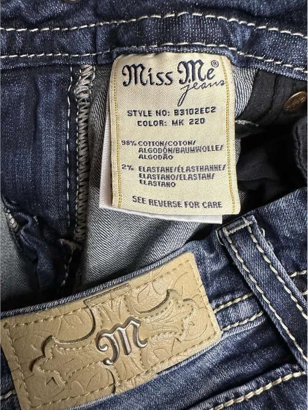 MISS ME Jeans Mid Rise Easy Cropped Bling Embellished Floral Design 27x23 - Image 3