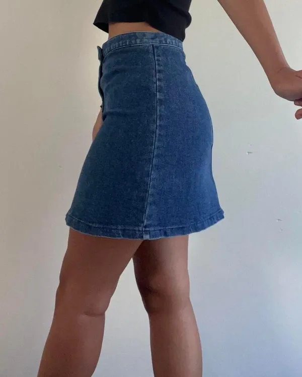 The Limited Denim Mini Skirt 90s Size 4 - Image 2