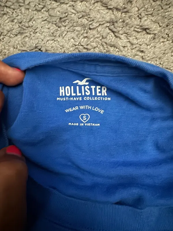 Hollister Crop Top - Image 2