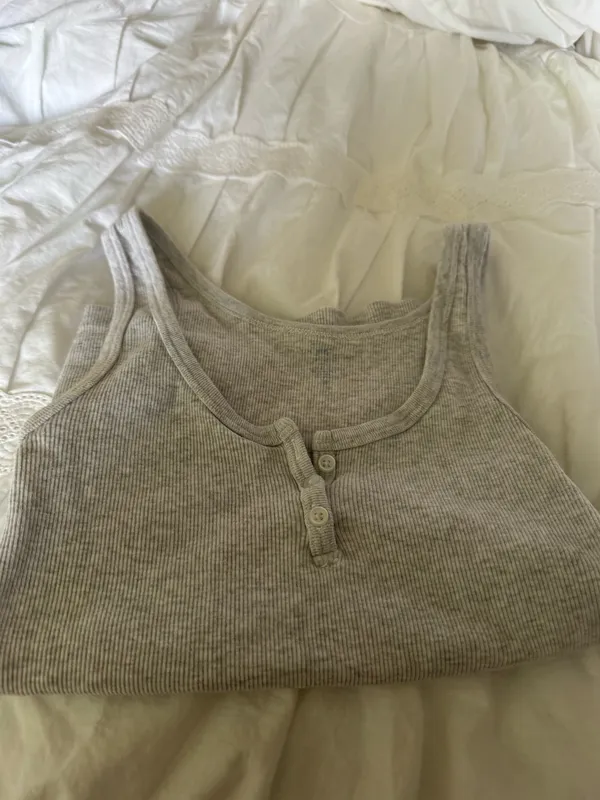 Brandy Melville Tank grey - Image 3
