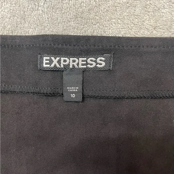 🌮NWOT EXPRESS Faux Suede Mini Skirt, Size 10 - Image 6