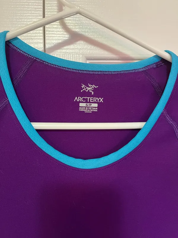 Arc'teryx Women’s T-Shirt - Image 2