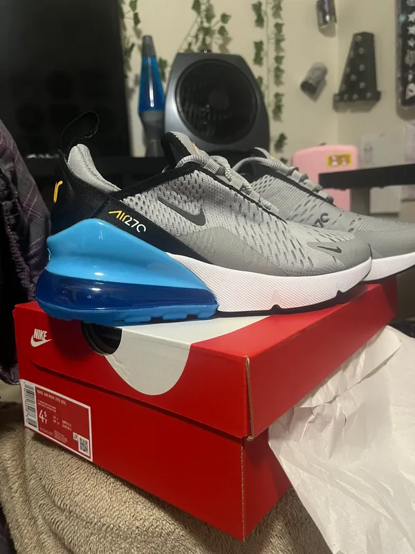 Nike Air Max 270 Shoes 6 womens - Image 2
