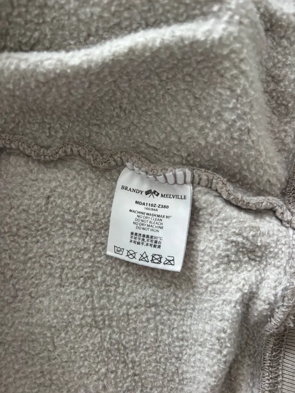 Brandy Melville Zip-Up Hoodie - Image 4