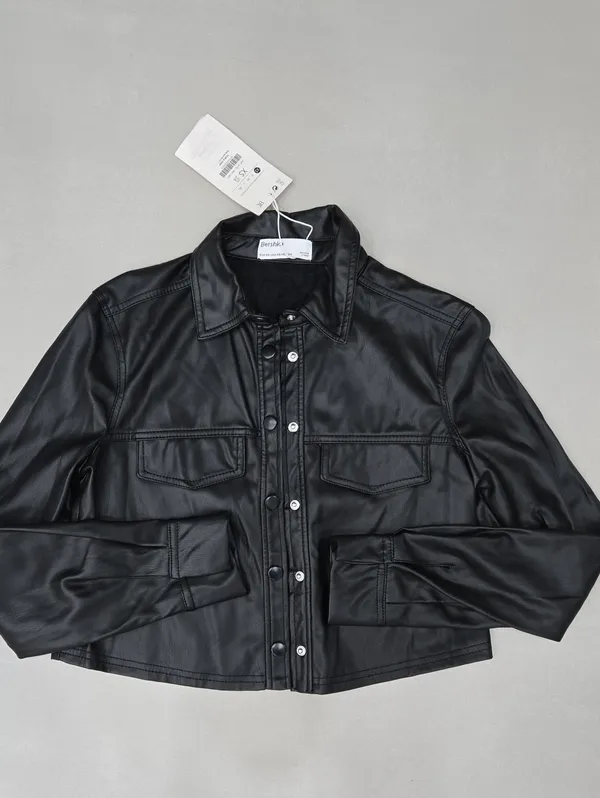 NWT! Bershka Black Faux Leather Cropped Jacket Size XS - Image 4
