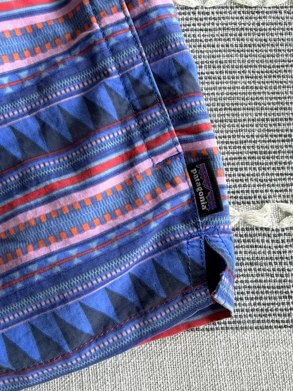 Patagonia Barely Baggies Shorts Purple Geometric Aztec Print Size Small 2.5” - Image 3