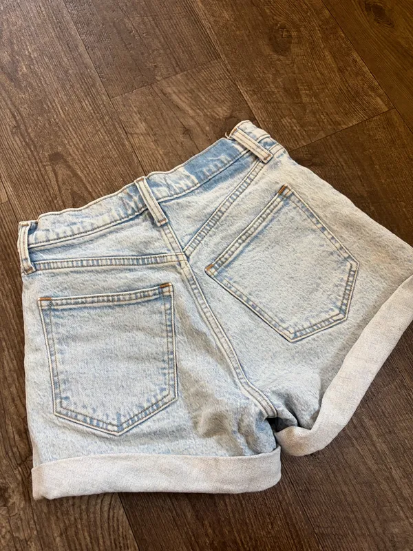 Abercrombie Rolled Cuff Jean Shorts - Image 2