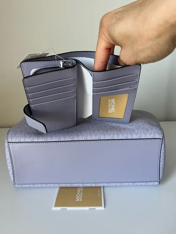 Michael Kors Purse & Wallet - Image 3