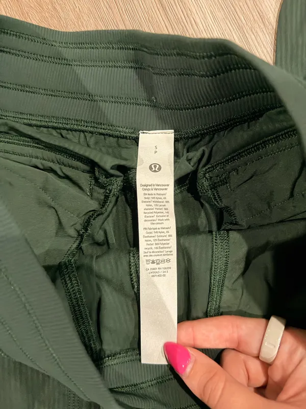 Lululemon Cargo Pants Dance Studio green - Image 4