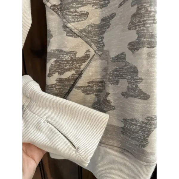Athleta Triumph Printed Hoodie Jacket, Grey Gypsum Camo Size Small Activewear - Image 4