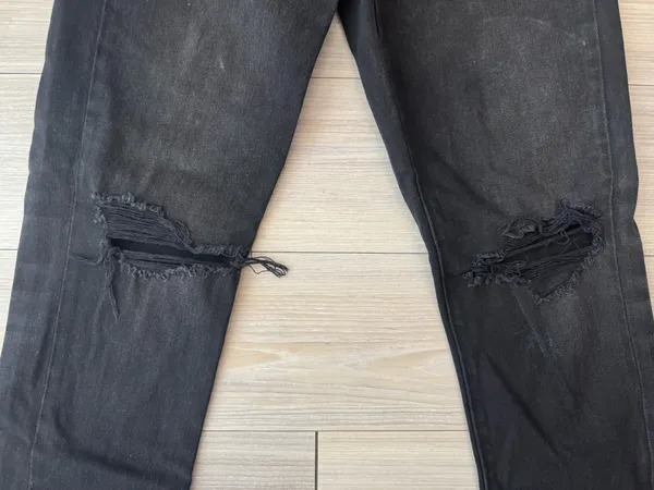 American Eagle Jeans - Image 3