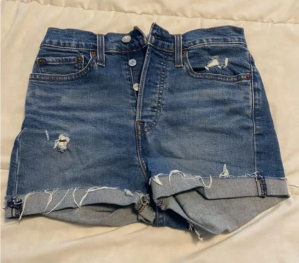 Levi’s Shorts - Image 2