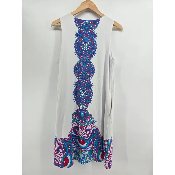 Jude Connally Dress Womens M Sleeveless Shift White Blue Medallion EUC - Image 3