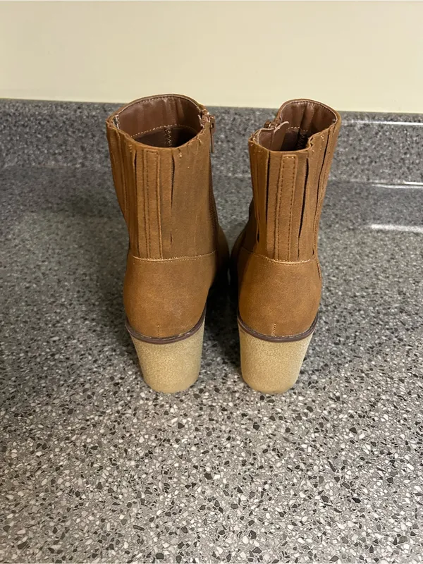MIA Tan Suede Ankle Booties with Block Heel - Image 4