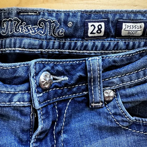 Miss Me Bootcut Jeans Rhinestone Embroidered Logo Medium Wash Western Blue 28x34 - Image 4