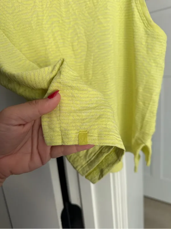 Lululemon Train to Be Tank Top Ripple Wave Electric Lemon - Image 3