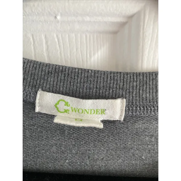 C. Wonder Time To Wine Down Sweatshirt Womens Size M Gray Graphic‎ Pocket Top - Image 3