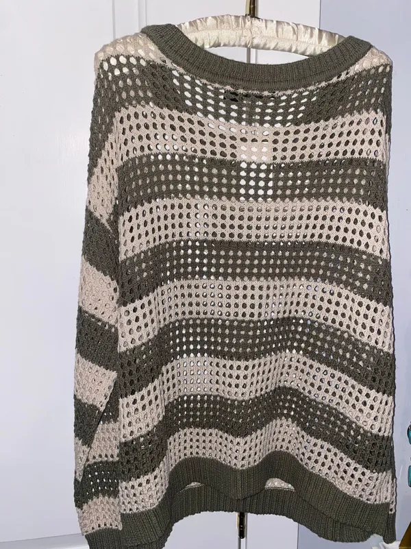 RDI Green and Cream Striped Sweater - Image 4
