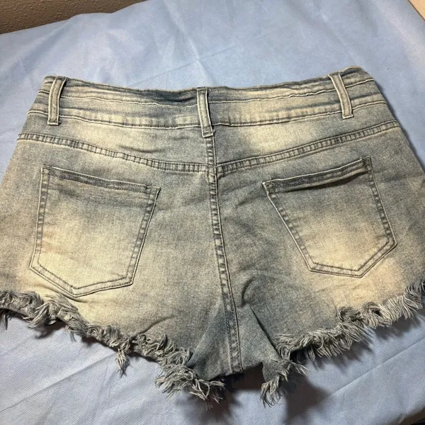 Source Unknown Light Blue Frayed Jean Shorts - Image 4