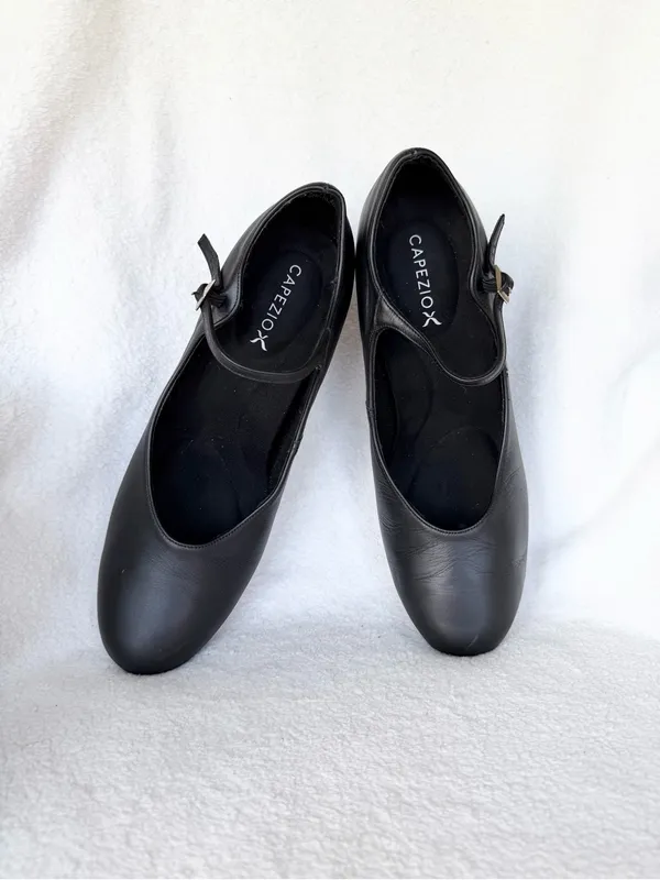 Capezio 2.5” Heel Character Shoes Black Women’s 10M– Gently Worn - Image 3