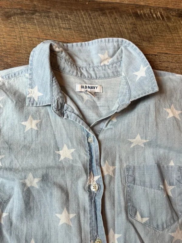 Old Navy Star Print Chambray Button-Down Shirt – XS - Image 4