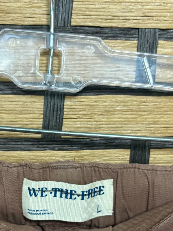 We the free brown cargo tie waist pants size large - Image 5