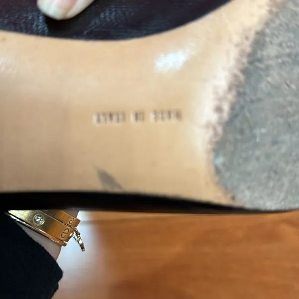 SALVATORE FERRAGAMO Black Suede ‎ and Leather Square Toe Heels Pumps Sz 8 - Image 9