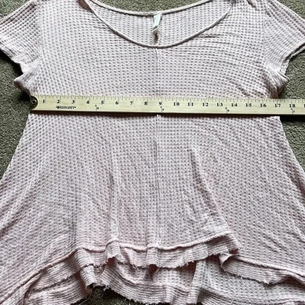 Anthropologie Lazy Sundays Pink‎ Waffle Knit Asymmetrical Hem Top - Image 3
