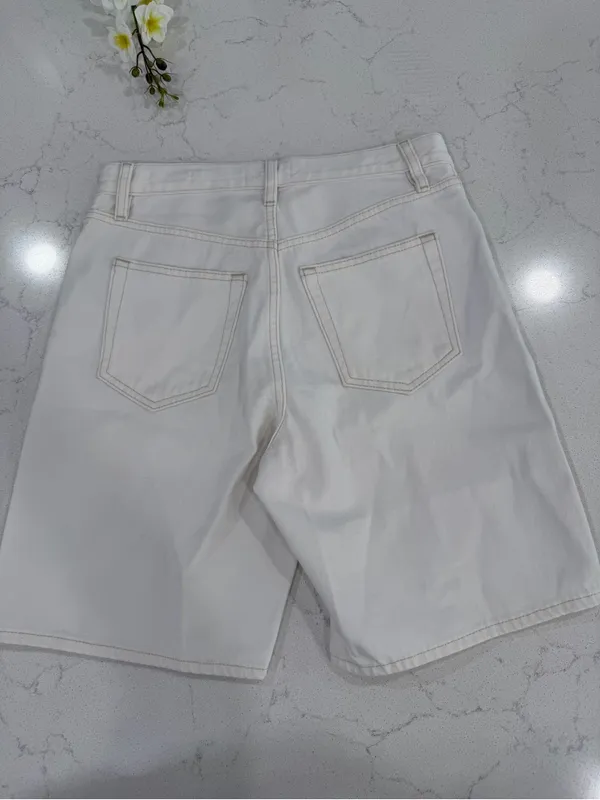 Frame Denim White Mid-Rise Denim Shorts - Image 14