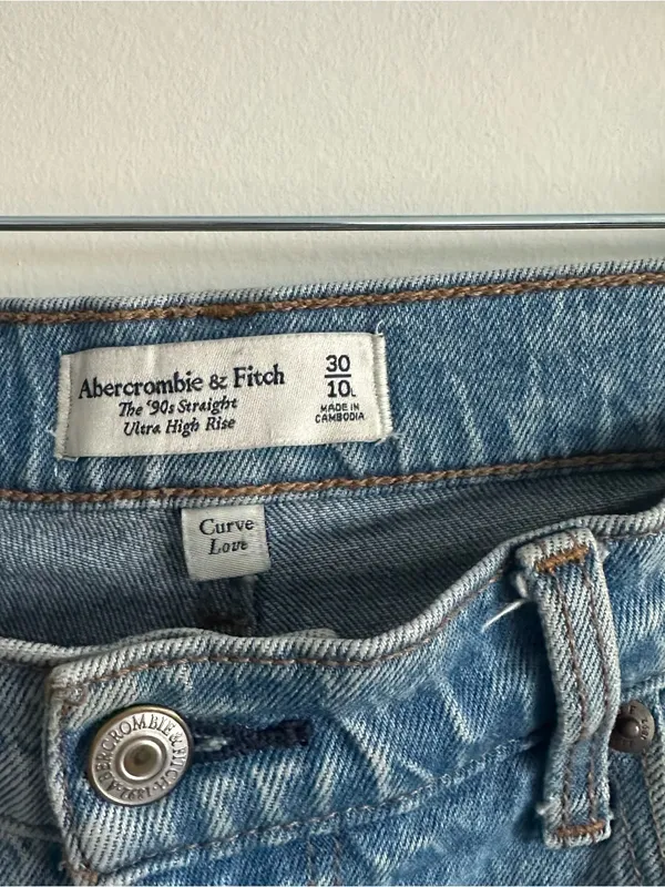 Abercrombie & Fitch Curve Love The 90s Straight Ultra High Rise 10Long - Image 10