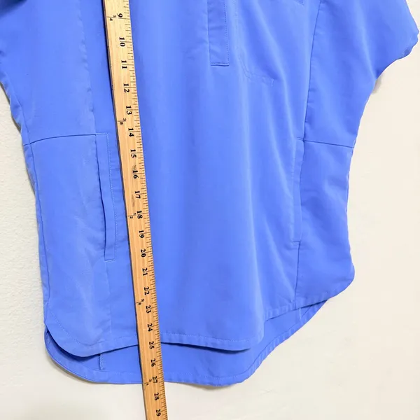 FIGS Montex Scrub Top Women's Size Small in Ceil Blue Mock Neck Pockets Oversize - Image 10
