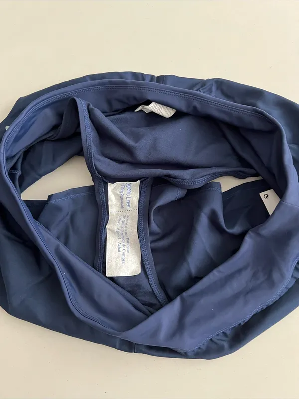 Nike Women's Navy swim Shorts with Built-In Liner - Image 4