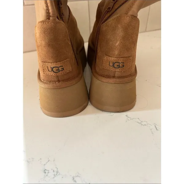 UGG Classic Dipper Platform Boot - Women's, Chestnut, size 10, NWT no box - Image 8