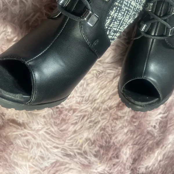Black and white tweed knee high peep toe boots 7.5 - Image 7