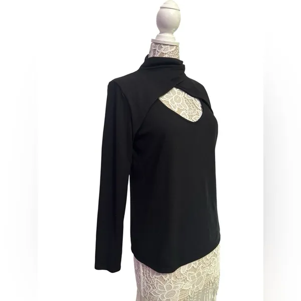 Maurices 24/7 Long Sleeve Cut Out Top - Image 4